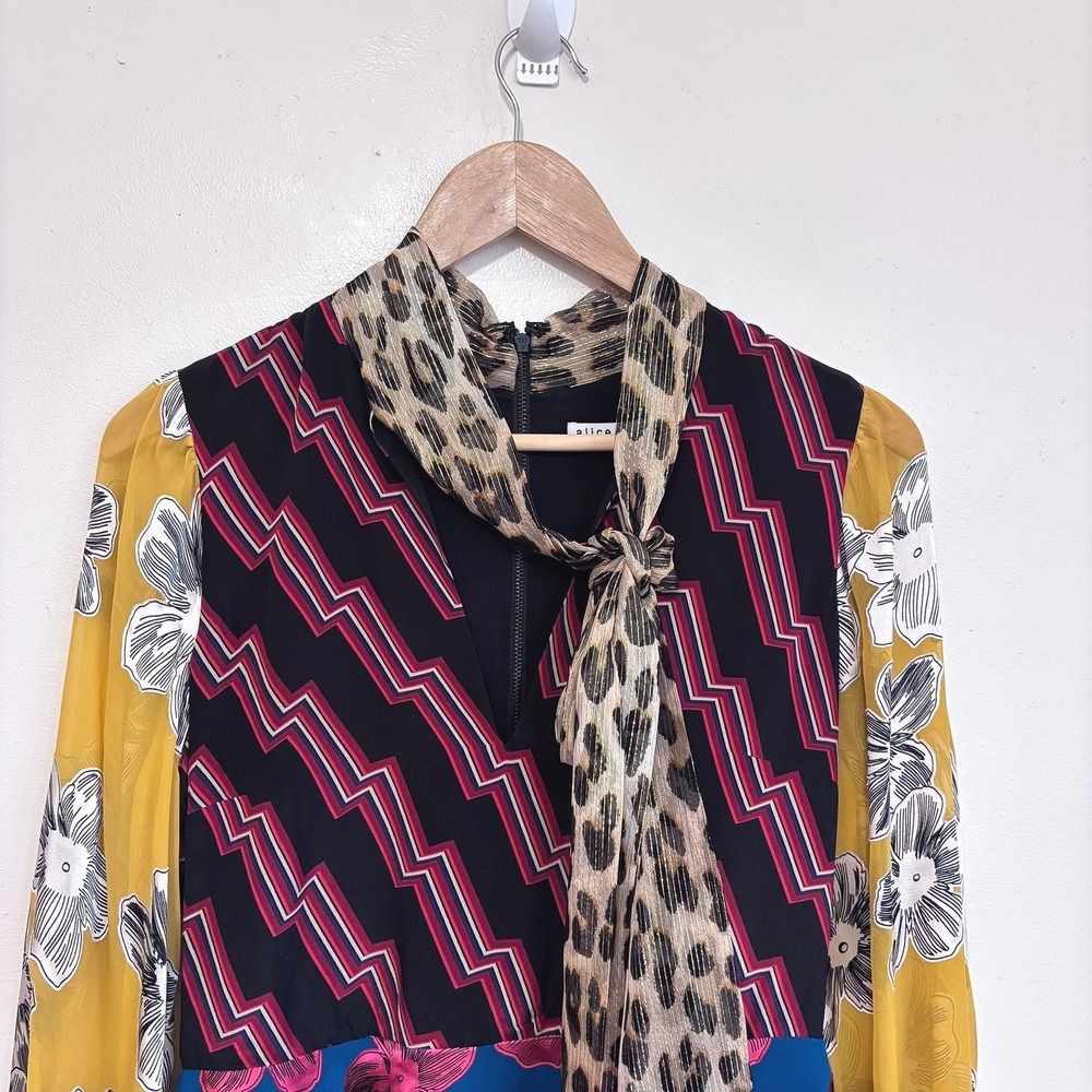 Alice + Olivia Dasha 100% Silk Patchwork Tiered Ruffle Mini Dress Size 4 Floral - Picture 6 of 15